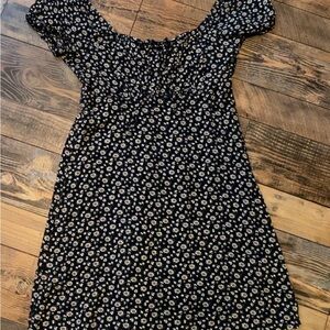 Hollister Black Daisy Print Smocked Top